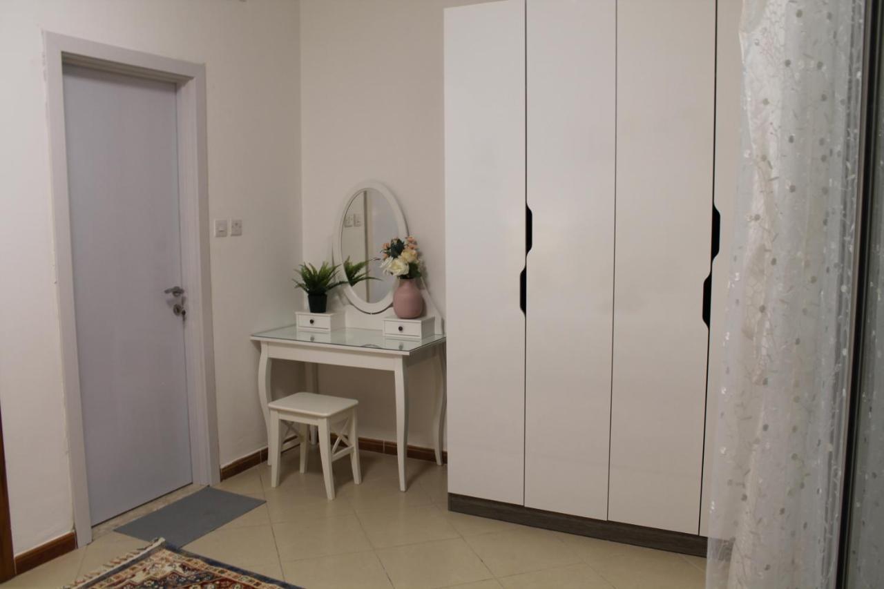Newly Furnished Cozy 1 Bedroom Apartment Close To Jbr Beach And Metro Dubai Bagian luar foto