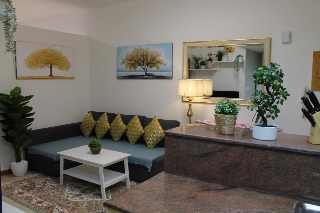 Newly Furnished Cozy 1 Bedroom Apartment Close To Jbr Beach And Metro Dubai Bagian luar foto