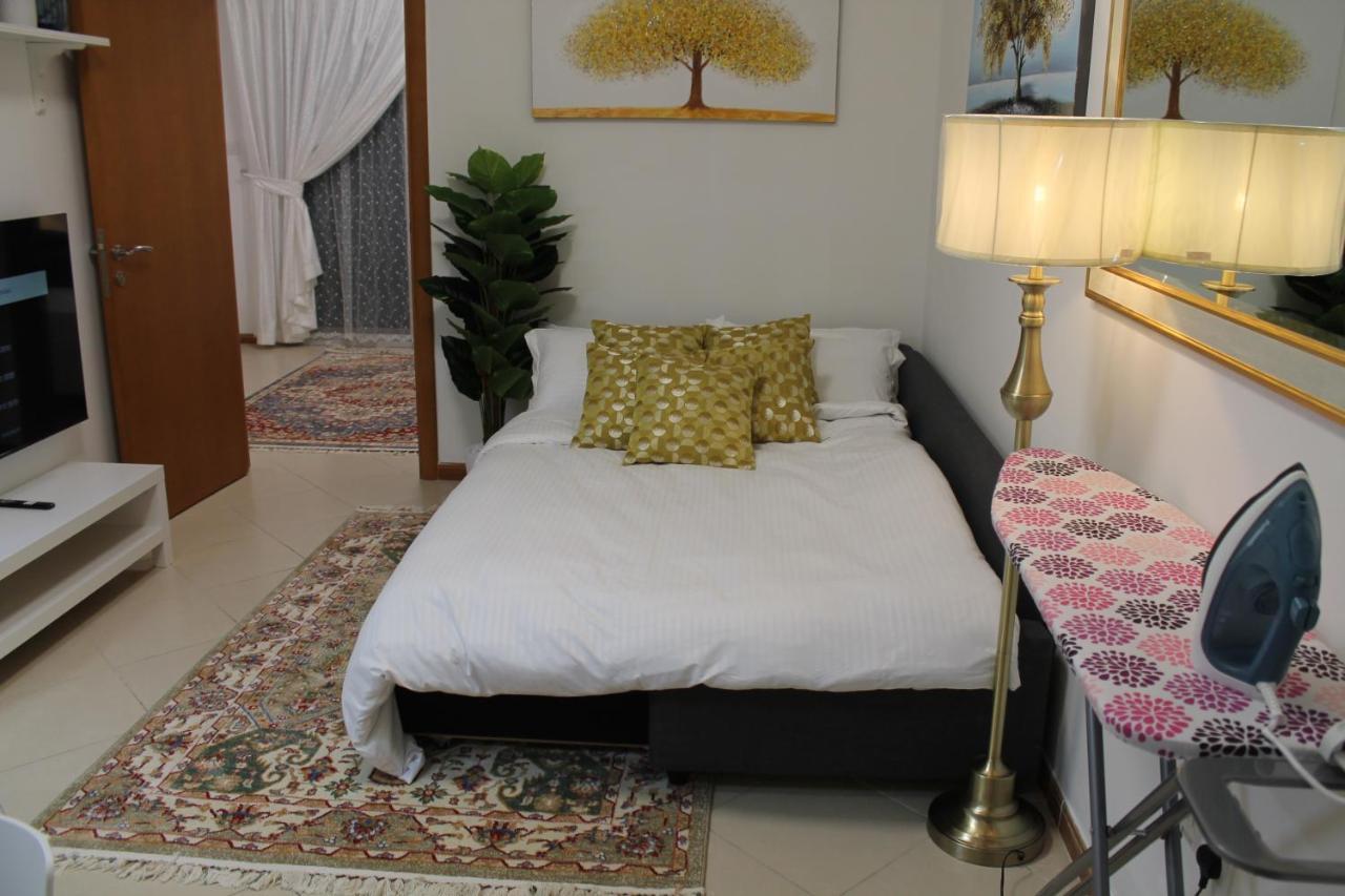 Newly Furnished Cozy 1 Bedroom Apartment Close To Jbr Beach And Metro Dubai Bagian luar foto