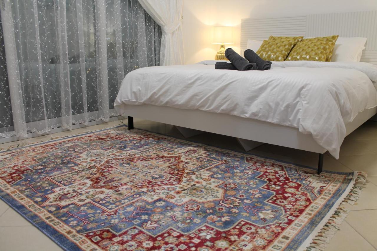 Newly Furnished Cozy 1 Bedroom Apartment Close To Jbr Beach And Metro Dubai Bagian luar foto
