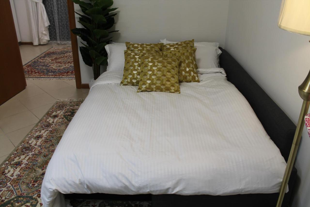 Newly Furnished Cozy 1 Bedroom Apartment Close To Jbr Beach And Metro Dubai Bagian luar foto